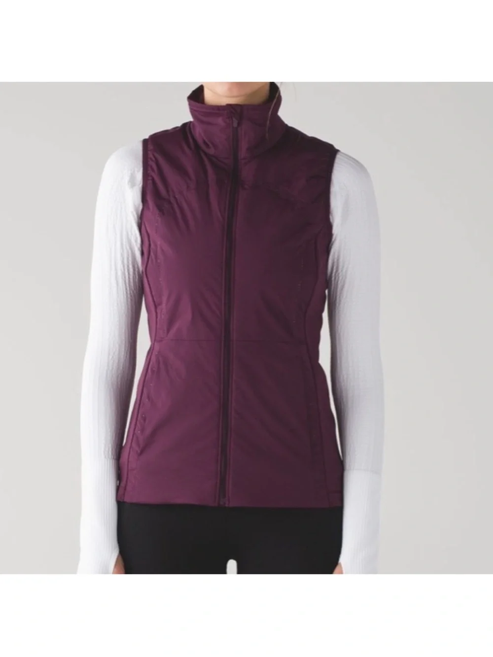 lululemon athletica run for the cold vest - SZ 4 in Plum